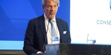 La eyección de Vilella empoderó a Juan Pazo, virtual «vice» de Caputo en Economía