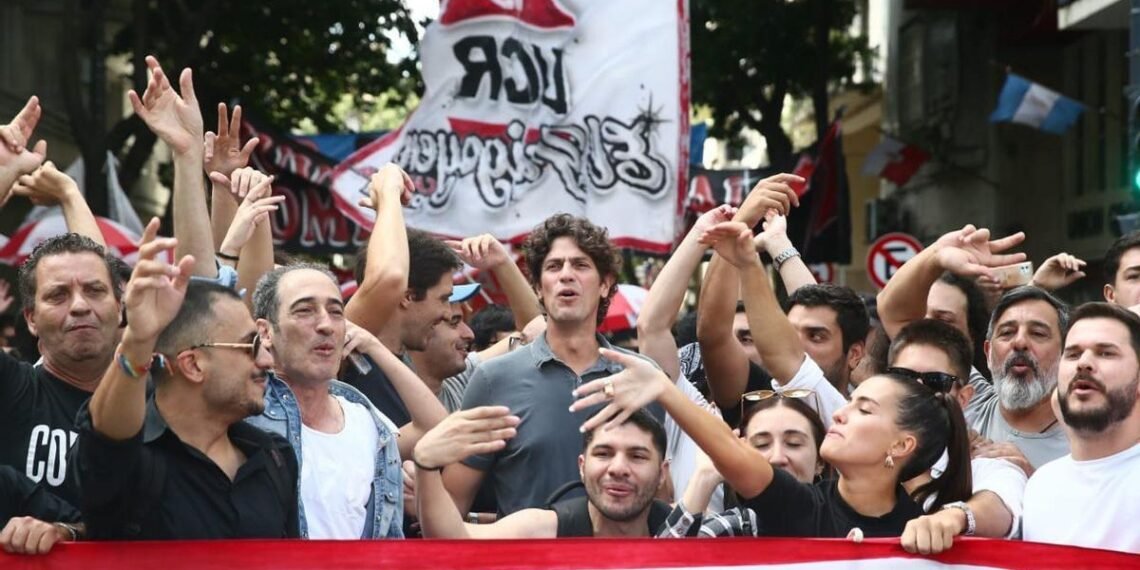 La oposición discute la posibilidad de confluir en un frente anti-Milei para las elecciones de medio término