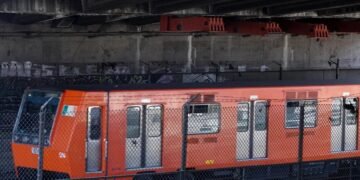 Metro CDMX y Metrobús hoy 31 de julio: desalojan a usuarios de la Línea 9 del STC