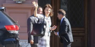 Milei alimenta el conflicto con Lula con su visita extraoficial a Brasil y su ausencia en la cumbre del Mercosur