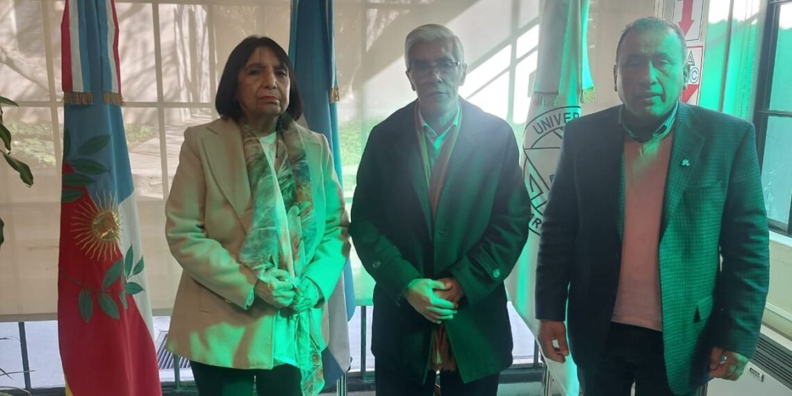 Se firma convenio entre UNCA y Municipalidad de Ancasti para fortalecer vínculos y desarrollo comunitario