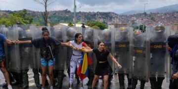 Según la Encuesta Nacional de Hospitales de Venezuela hay tres muertos y 44 heridos tras las protestas del lunes
