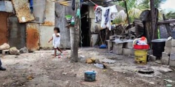 Una familia necesitó casi $400 mil para no caer en la indigencia