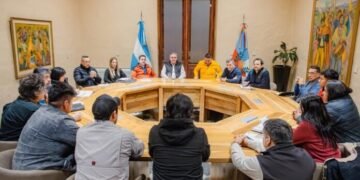 Avances en el diálogo entre el Gobierno, Glencore y proveedores locales