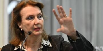 Cancillería desestimó una publicación de Mondino sobre González Urrutia