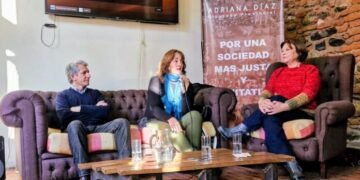 Conversatorio por el Día del Lector: Reflexiones sobre la quema de libros y la libertad cultural