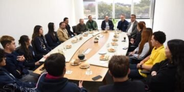 El Intendente recibió a jóvenes del Rotary en su preparación para un intercambio internacional