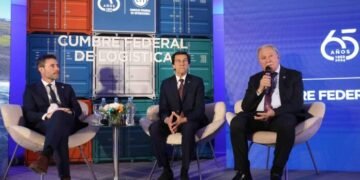 El vicegobernador Dusso participó en la Cumbre Federal de Logística en el CFI