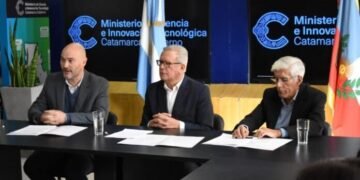 Firman importante acuerdo de subvención y cooperación