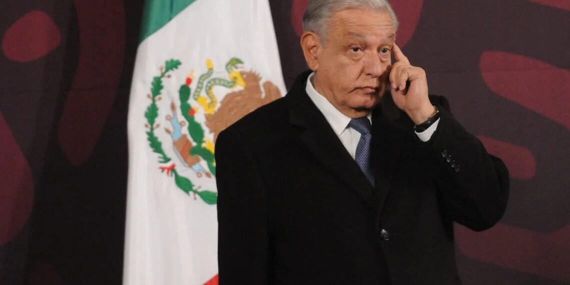 La Mañanera hoy 13 de agosto | AMLO se cuelga medallas por su administración, pero sin reconocimiento al combate a la inseguridad