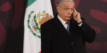 La Mañanera hoy 13 de agosto | AMLO se cuelga medallas por su administración, pero sin reconocimiento al combate a la inseguridad