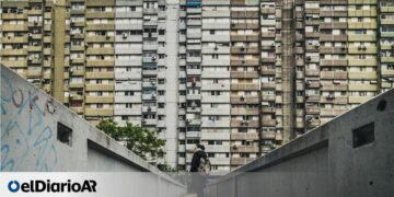Más de dos millones de jóvenes viven con sus padres en la Argentina porque no pueden acceder a una vivienda