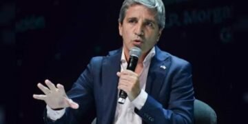 Caputo tras los datos de la pobreza: “Podría haber llegado a niveles de 80 o 90%”