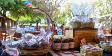 Cultura y sabores en la Casa de la Puna: Feria y peña este fin de semana