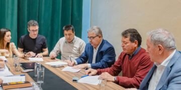 Pomán y Londres son los primeros municipios en firmar el Consenso Fiscal
