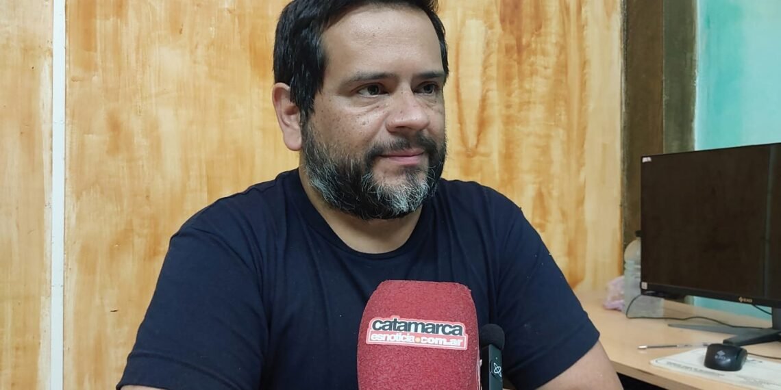 Actividad de prevención del dengue en el barrio Los Ceibos