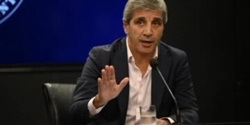 Clave económica para 2025: Argentina se acerca a los mercados y busca evitar un nuevo default
