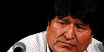 El Gobierno le quitó la condición de refugiado político a Evo Morales