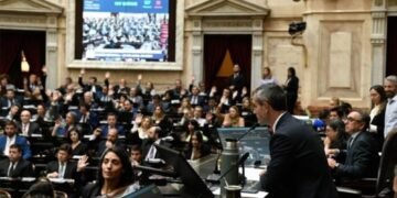 El Gobierno redirige el foco hacia medidas “anticasta” y el Presupuesto tras la polémica con las universidades