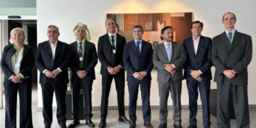Glencore recibió delegaciones argentinas lideradas por el secretario de Minería de la Nación y cinco gobernadores