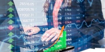 La caída del riesgo país impulsa el optimismo en el mercado, pero persisten cautelas desde Wall Street