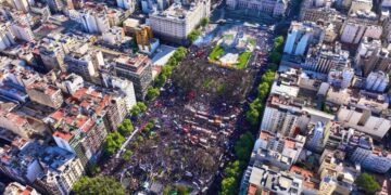 La marcha universitaria abrió una cuña en el PRO y los opositores juntan fuerzas para voltear el veto de Milei