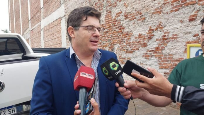 Navarro analizó la decisión del Gobierno provincial sobre el calendario electoral