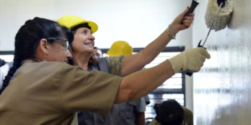 Patricia Bullrich anunció un programa para que todos los presos trabajen en las cárceles