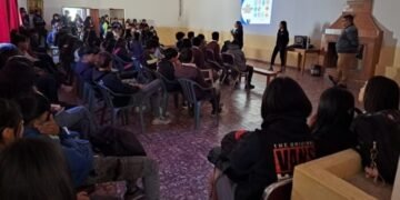 Prevención de grooming y riesgos en internet: charlas educativas en escuelas y comunidades