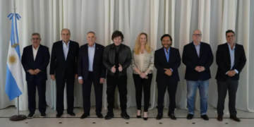 Raúl Jalil y Gustavo Sáenz negocian con Nación para que el Belgrano Cargas quede en manos provinciales