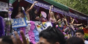 Miles de personas dicen presente en la 33° Marcha del Orgullo LGBTIQ+