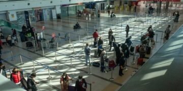 Octubre: argentinos gastaron USD 562 millones en las afueras del país