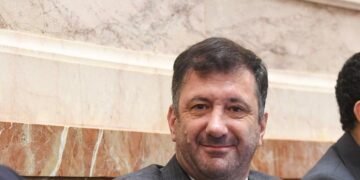 Adiós a un aliado: la Casa Rosada no pudo esquivar la encerrona y bajó la orden de acompañar la expulsión de Kueider