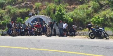Brindan asistencia sanitaria a peregrinos en distintos sectores del Ambato