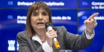 Bullrich aseguró que el gendarme catamarqueño detenido en Venezuela está en una base de inteligencia