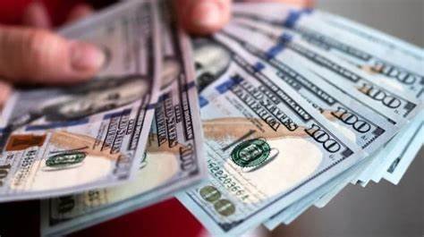 El dólar blue y el oficial casi iguales: ¿qué implica la convergencia y qué esperar en las próximas semanas?