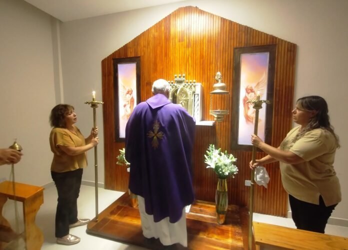 Fue bendecida la Capilla del Santísimo en la parroquia San José Obrero