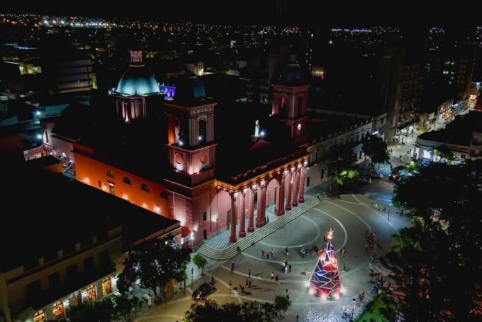 La Capital invita a encender juntos el espíritu de la navidad con un espectáculo único