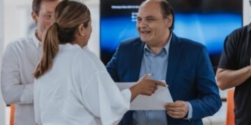La Capital sumó 50 nuevos egresados de la Escuela de Emprendedores