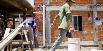 Seis de cada 10 empleados informales viven en un hogar pobre