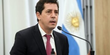 Wado de Pedro repudió los cambios para acceder a remedios gratuitos de PAMI: “La casta eran los jubilados”
