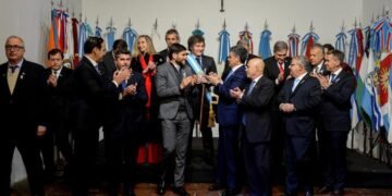 La lista de la AFIP: Caputo vuelve a avanzar contra Macri y se tensa aún más la cuerda con el PRO
