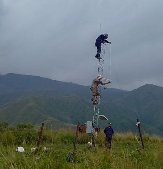 Modernización y actualización del sistema de alertas tempranas en el río Ambato
