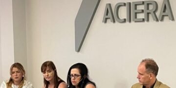 Charla en ACIERA sobre el peligro de la ideología de género en la niñez