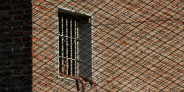 El Gobierno oficializó la prohibición de traslados de cárcel para presos que cambien de género