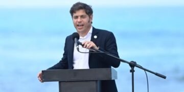 Kicillof cuestionó el nuevo sistema electoral y evalúa desdoblar las elecciones en Buenos Aires