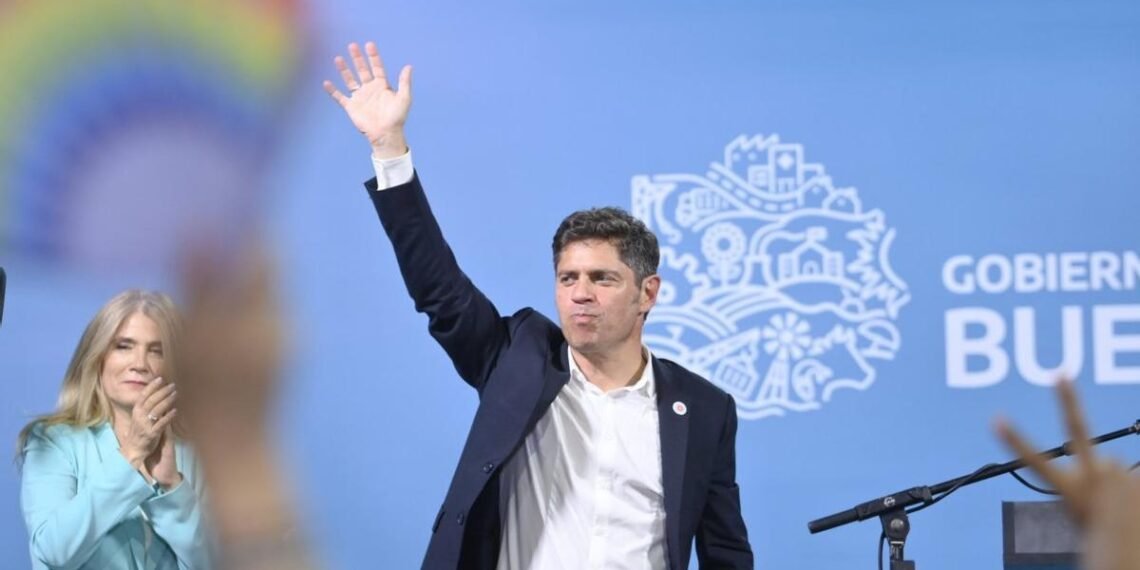 El massismo y La Cámpora redoblan la presión a Kicillof antes de que anuncie un desdoblamiento electoral