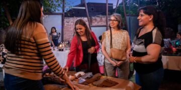 La feria de Tienda C reunió a más de 30 artesanos y diseñadores locales