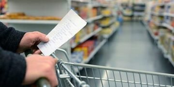 La inflación continúa su ascenso en marzo, impulsada por el alza en alimentos y transporte