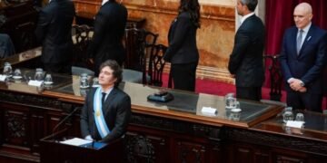 Milei propone bajar la edad de imputabilidad y endurecer las penas para combatir la inseguridad